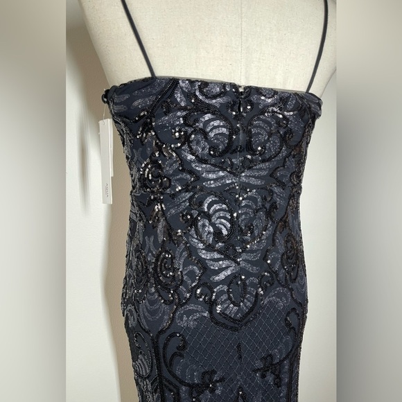 Aqua | Black Sequin Long Gown | Figure Hugging Dress | Women’s 12 - Picture 5 of 6